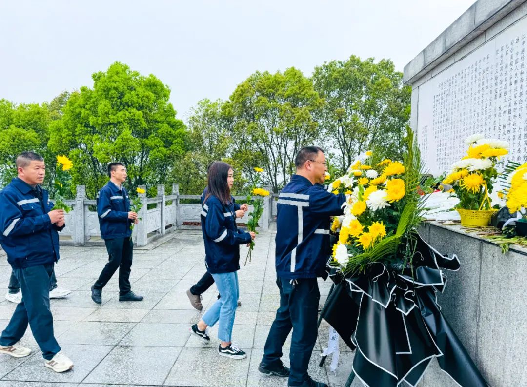 在緬懷中汲取奮進(jìn)力量！這場主題黨日活動“走心”更“入心”！(圖4)