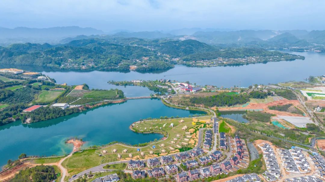 奮進(jìn)新宜化綻放YOUNG力量！集團(tuán)團(tuán)委組織青年大學(xué)生開展團(tuán)建活動(dòng)(圖4)