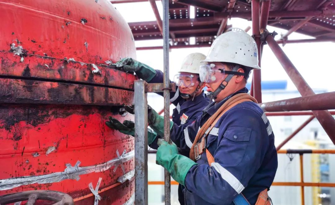 新疆宜化：直擊大修一線，看他們奮戰(zhàn)的身影(圖3)