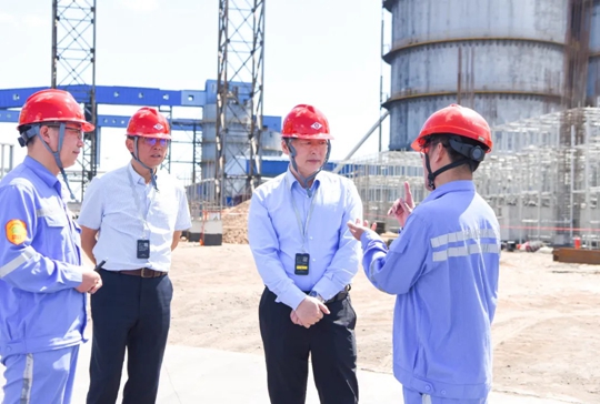 宜昌市國(guó)資委黨委書(shū)記、主任黃智華到新疆區(qū)域分子公司調(diào)研(圖1)