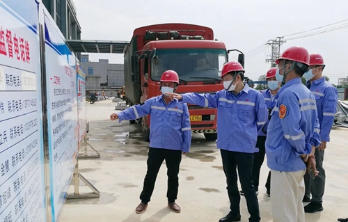 吳正新到TMP、TPO項(xiàng)目及松滋肥業(yè)新項(xiàng)目現(xiàn)場(chǎng)檢查指導(dǎo)工作